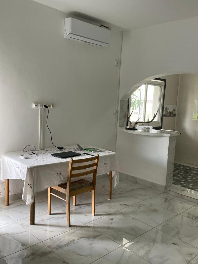 Hotel Dagoni à Boueni Extérieur photo